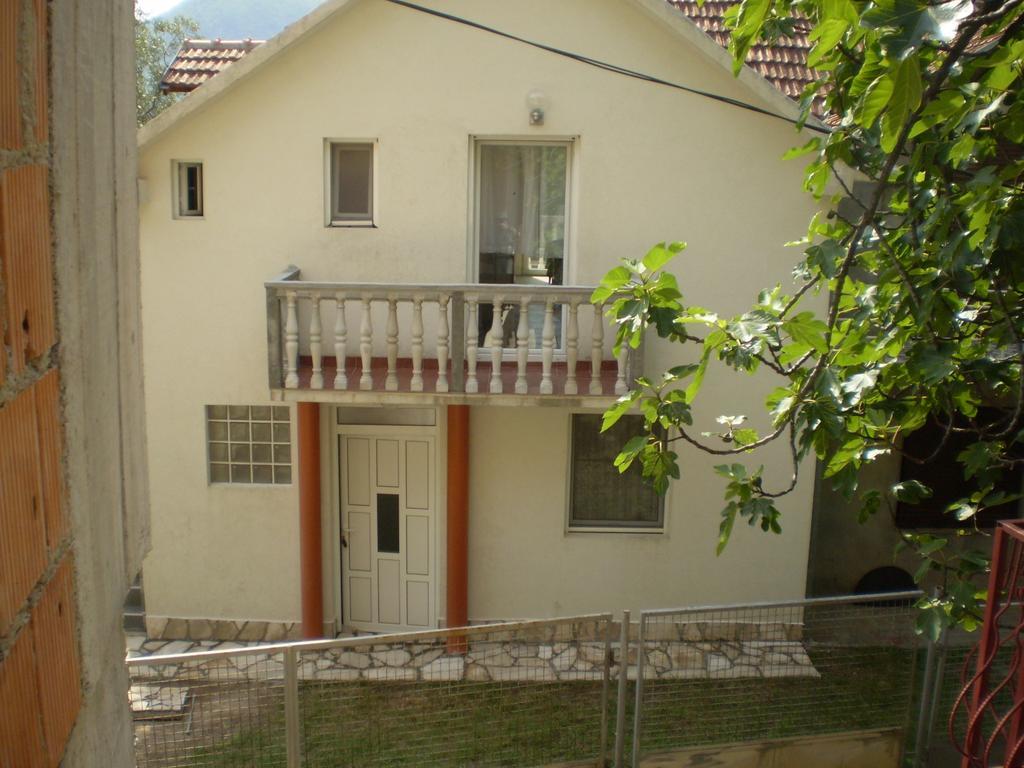Apartman Irena Τίβατ Εξωτερικό φωτογραφία